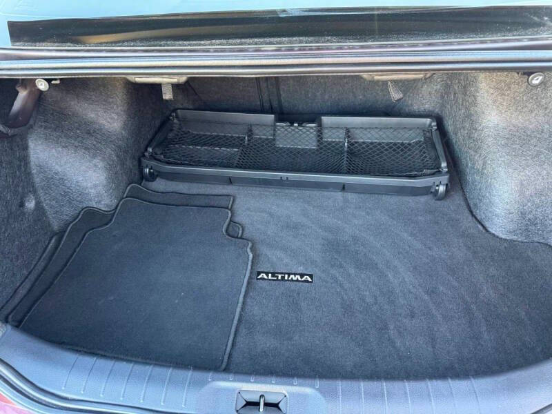 2023 Nissan Altima 2.5 SV