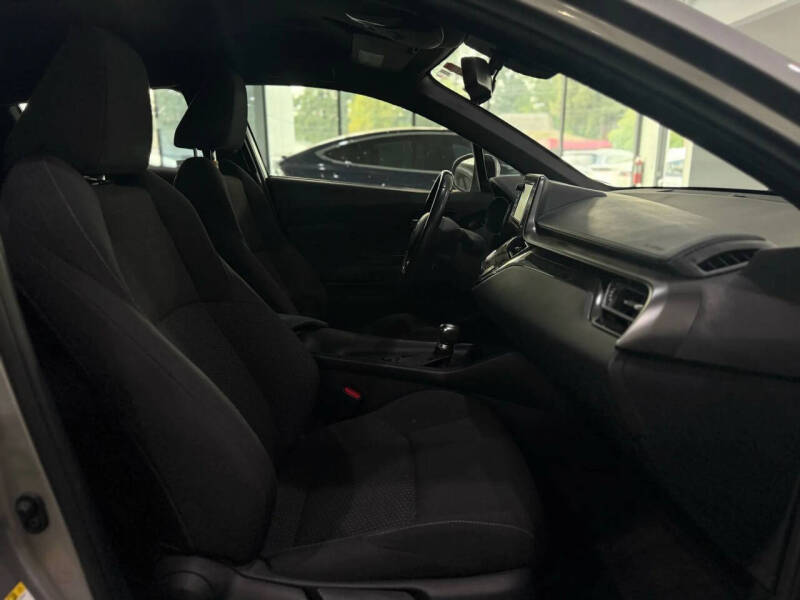 2018 Toyota C-HR XLE Premium