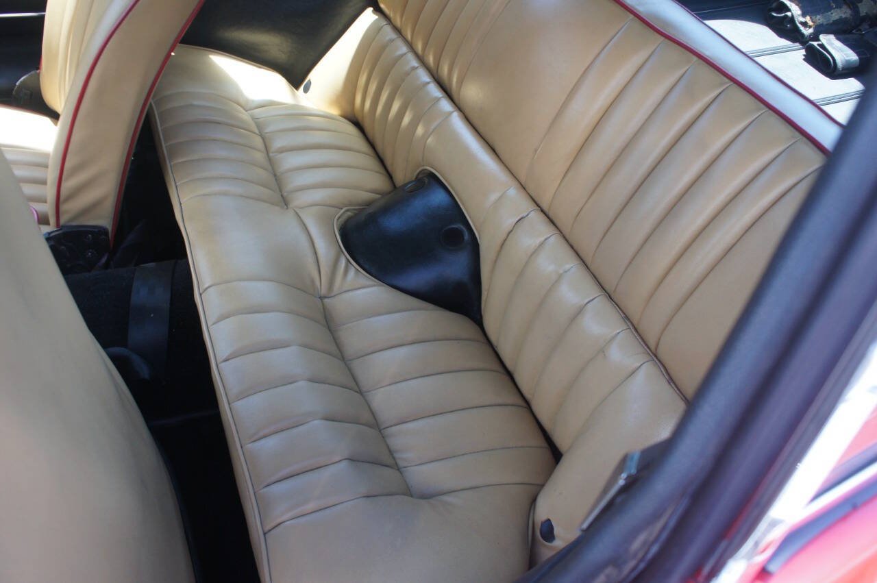 1969 Jaguar E-Type 39
