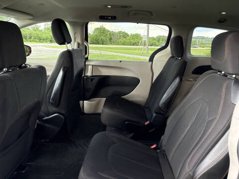 2018 Chrysler Pacifica Touring Plus
