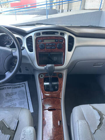 2004 Toyota Highlander