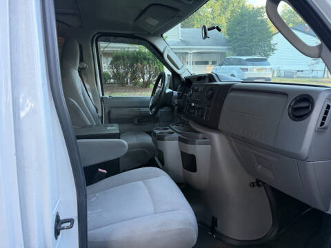 2012 Ford E-Series E-250