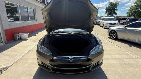 2015 Tesla Model S