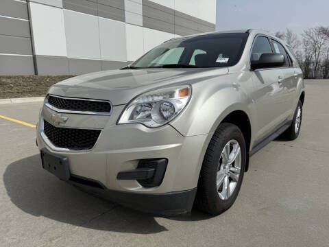 2013 Chevrolet Equinox for sale at ELMHURST CAR CENTER in Elmhurst IL