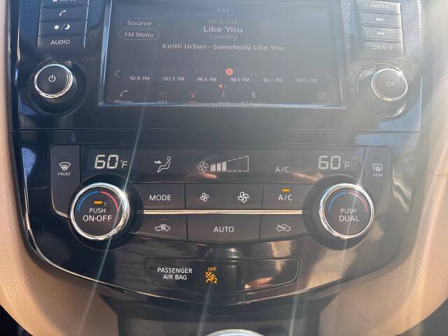 2019 Nissan Rogue SV