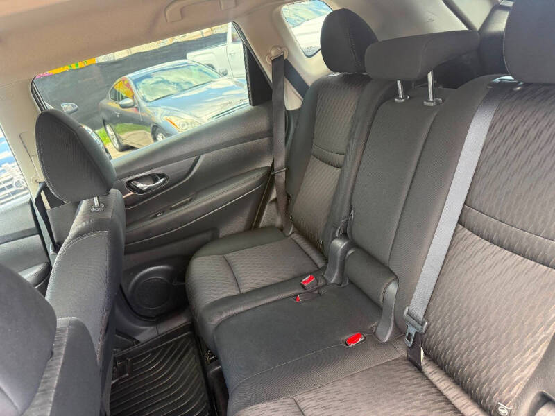2019 Nissan Rogue SV