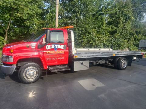2006 GMC TopKick C5500 for sale at Old Time Auto Sales, Inc in Milford MA