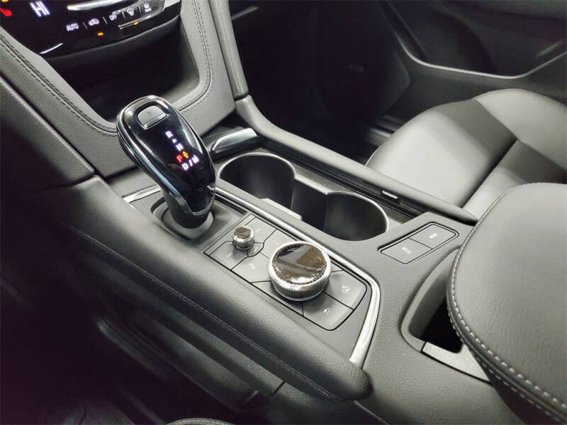 2025 Cadillac XT5 Luxury