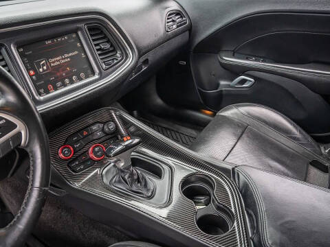 2015 Dodge Challenger SXT Plus