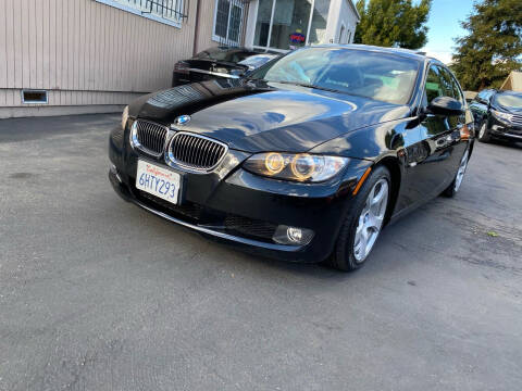 2009 BMW 3 Series for sale at Ronnie Motors LLC in San Jose CA