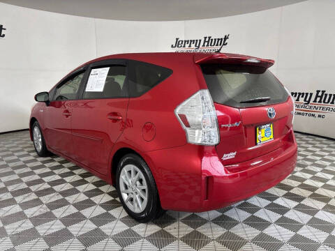 2013 Toyota Prius v Two