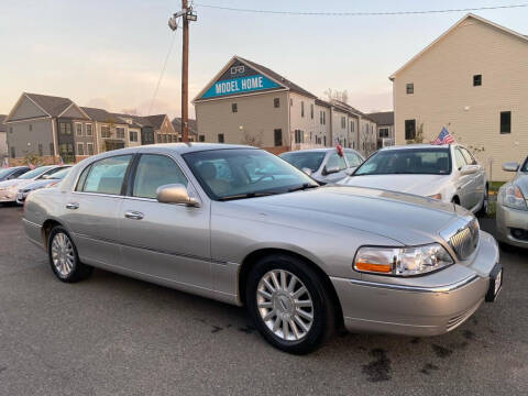 2004 Lincoln Town Car for sale at JDM Auto in Fredericksburg VA