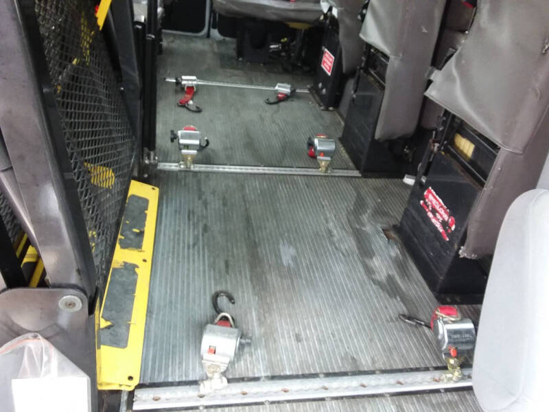 2006 Ford E-Series E-350 SD