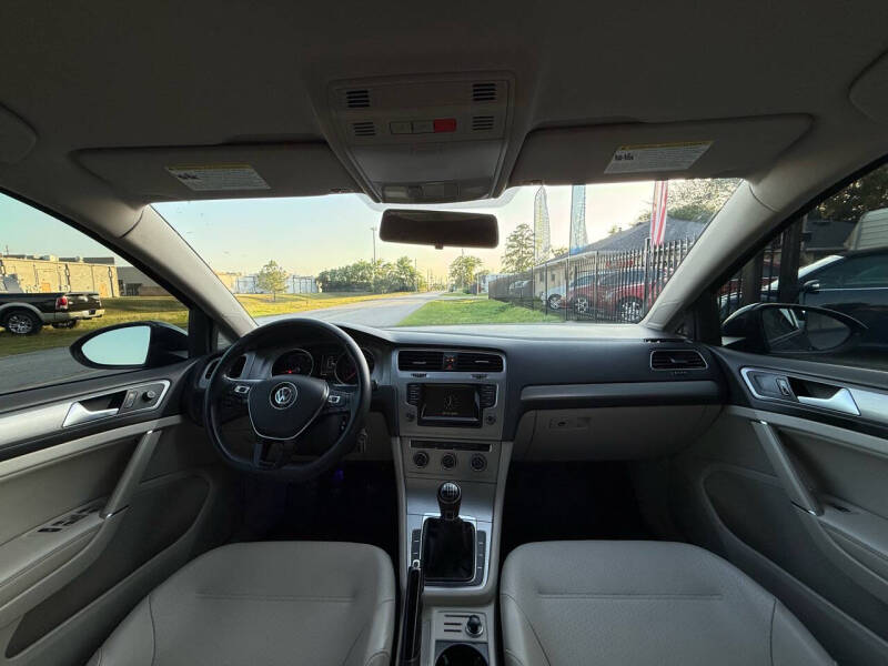 2015 Volkswagen Golf TDI S