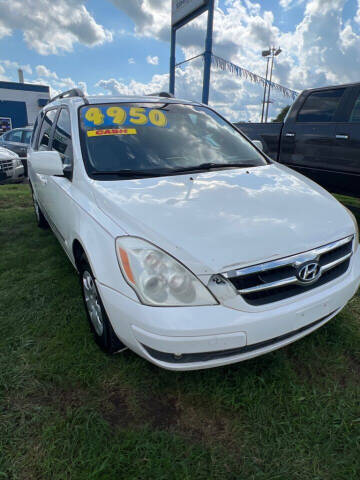 2007 Hyundai Entourage for sale at JJ's Auto Sales in Independence MO