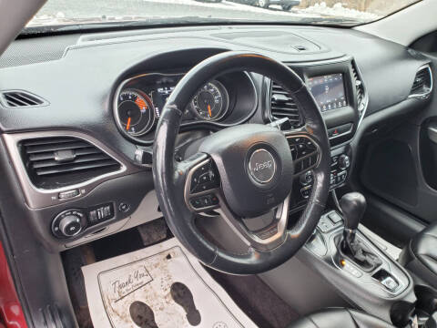 2019 Jeep Cherokee Latitude Plus