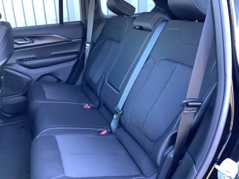 2025 Jeep Grand Cherokee Laredo X