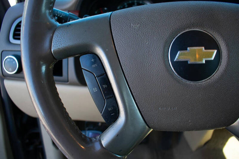 2012 Chevrolet Suburban LS