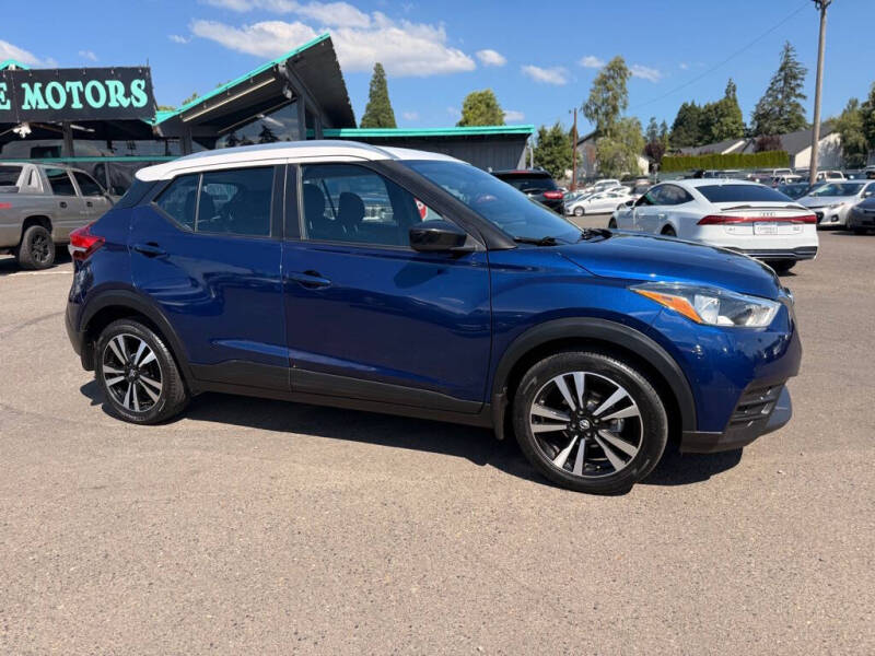 2019 Nissan Kicks S