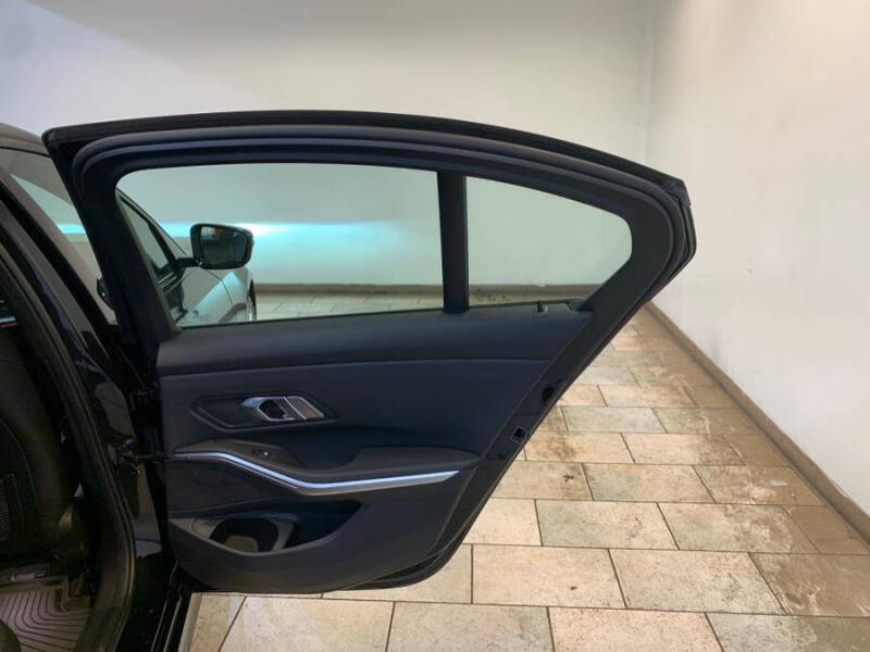 2023 BMW 3 Series 330i xDrive