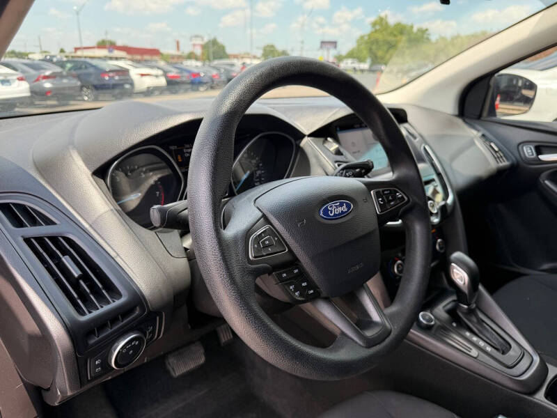 2017 Ford Focus SEL