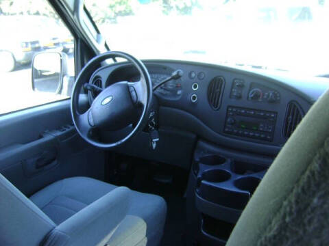 2007 Ford E-Series E-350 SD XLT