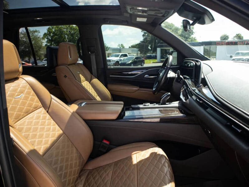 2021 Cadillac Escalade Sport