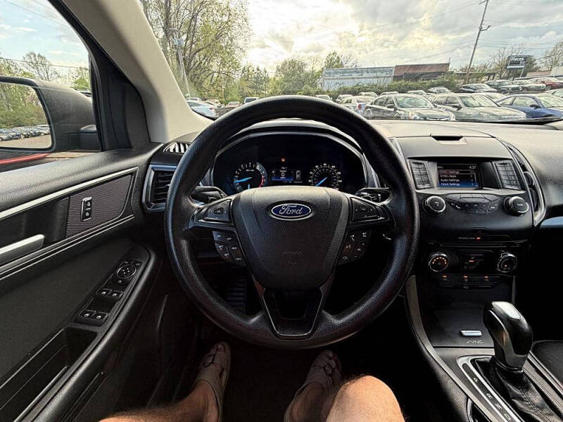 2016 Ford Edge SE