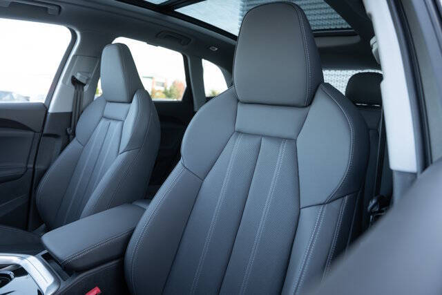 2025 Audi Q5 quattro Prestige TFSI