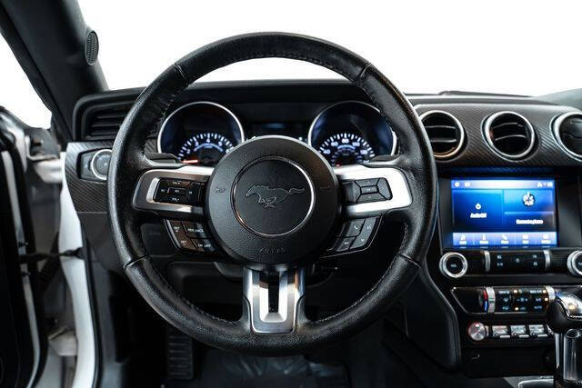 2022 Ford Mustang EcoBoost