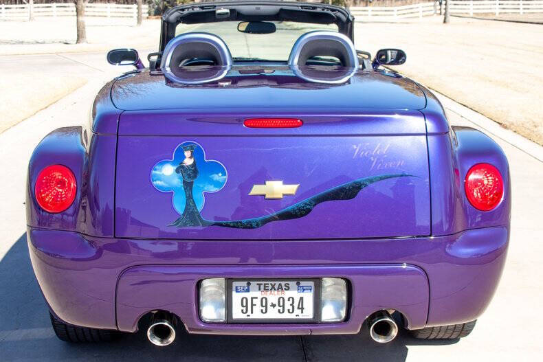 2004 Chevrolet SSR LS