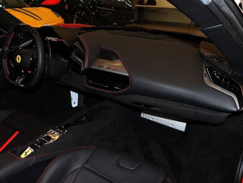 2023 Ferrari SF90 Spider