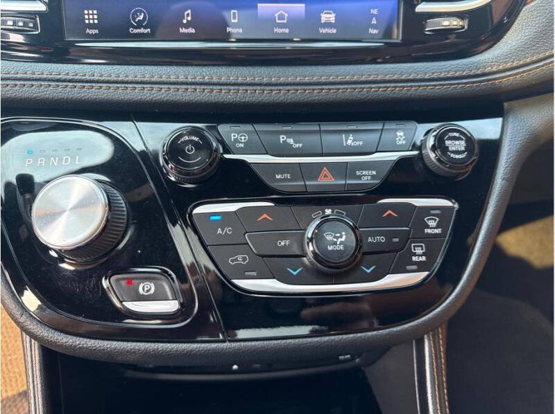 2021 Chrysler Pacifica Hybrid Pinnacle