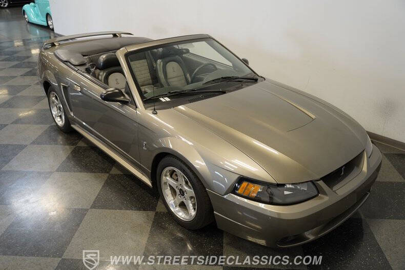 2001 Ford Mustang SVT Cobra