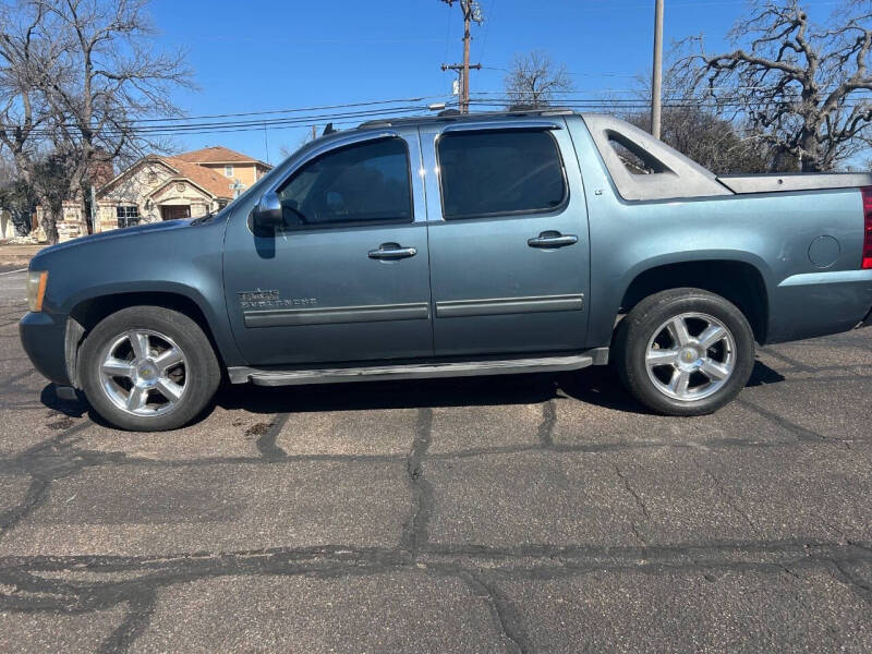 2011 Chevrolet Avalanche LT