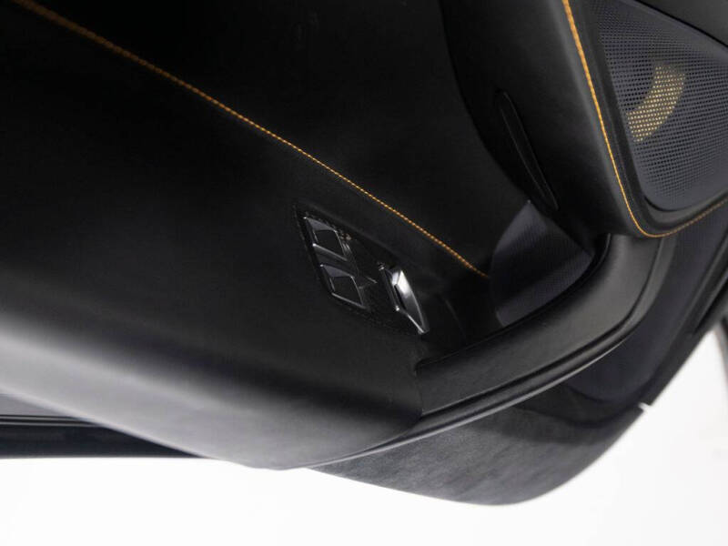 2021 McLaren 720S Performance