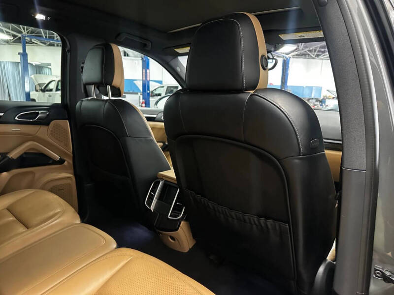 2017 Porsche Cayenne S