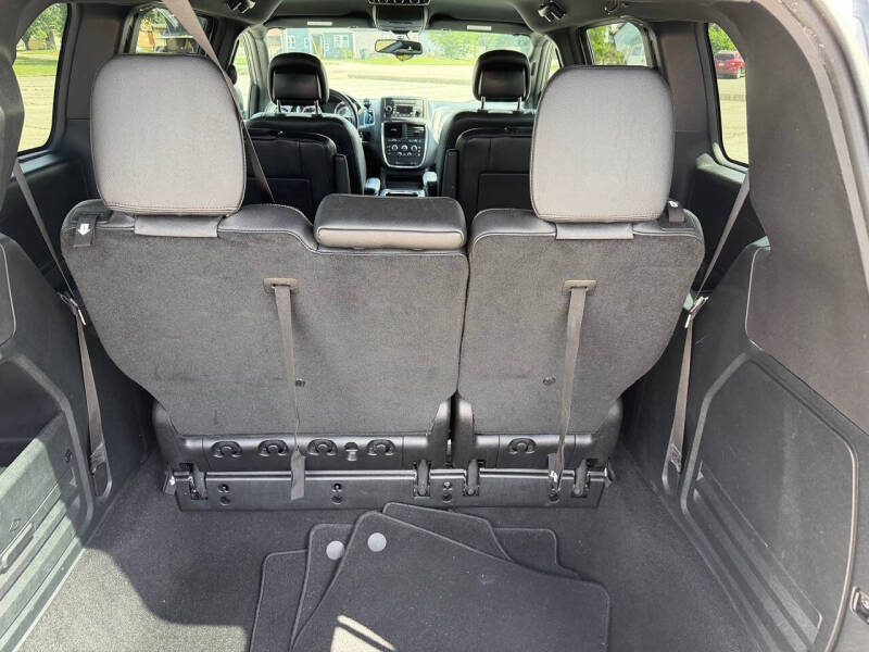 2016 Dodge Grand Caravan SXT Plus
