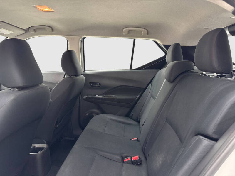 2023 Nissan Kicks S