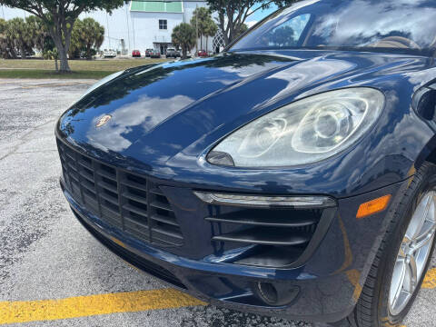 2015 Porsche Macan S