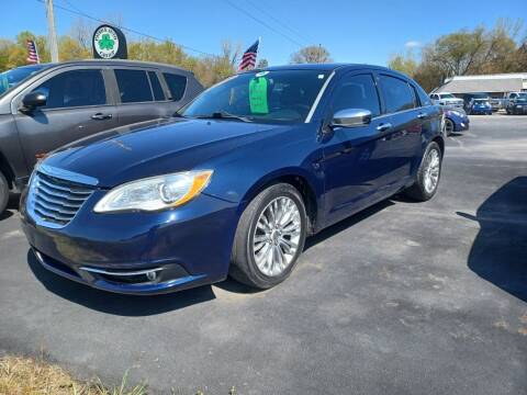 2013 Chrysler 200 for sale at Patrick Auto Group in Knox IN