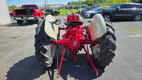 1952 Ford 8N Tractor