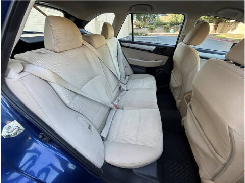 2017 Subaru Outback 2.5i