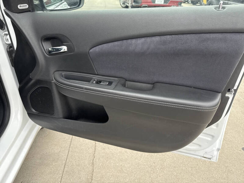 2012 Chrysler 200 S