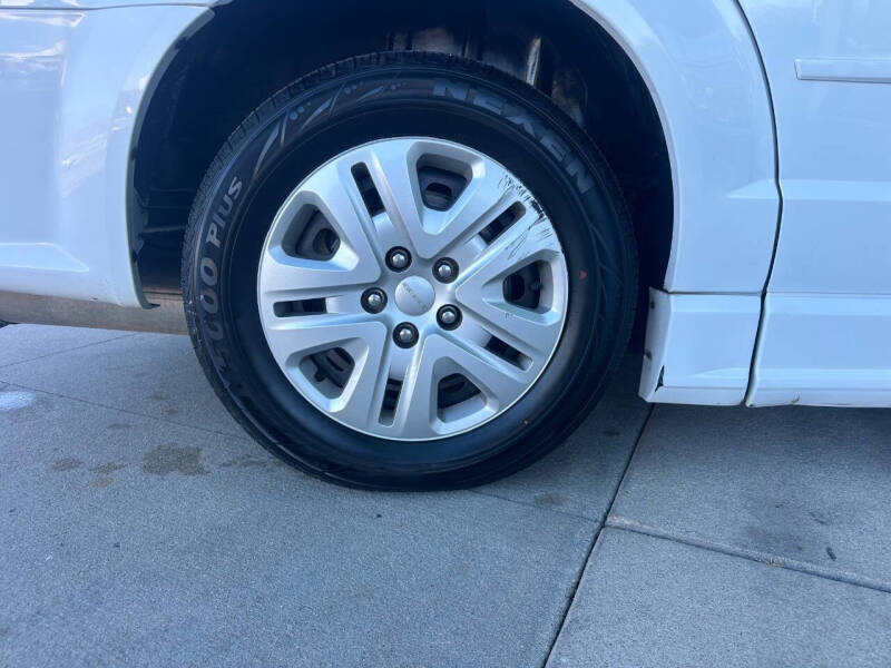 2017 Dodge Grand Caravan SE