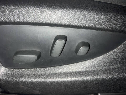 2017 GMC Yukon XL SLT