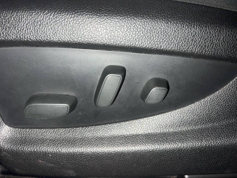 2017 GMC Yukon XL SLT