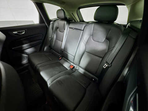 2023 Volvo XC60 B5 Plus Dark Theme