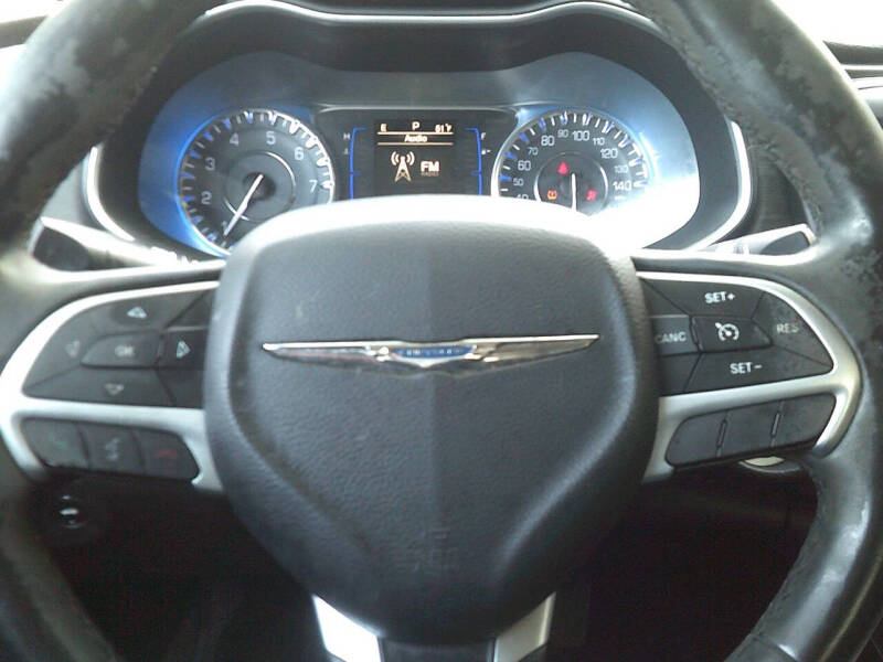 2015 Chrysler 200 Limited