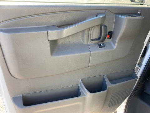 2022 Chevrolet Express 2500